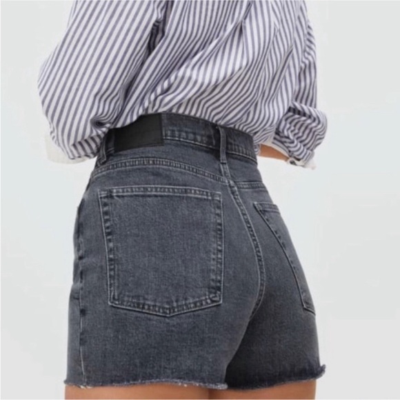Everlane The Way-High Denim Short, Size 31 - Picture 3 of 8